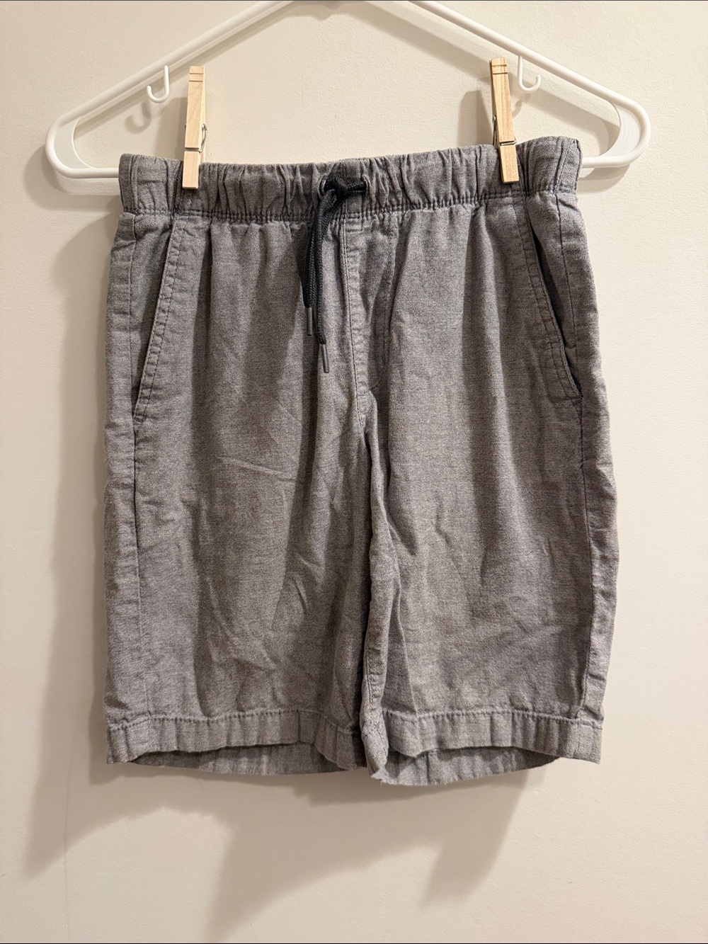Old Navy Men's Heather Gray Athletic Drawstring Shorts